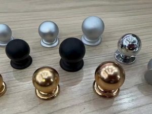 Tay nắm núm dạng tròn