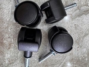 Bánh Xe Nhựa Đầu Gài Phi 30 Màu Đen